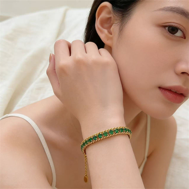 Bracciale da donna in acciaio al titanio placcato oro con intarsio di strass geometrici quadrilateri, lusso minimalista
