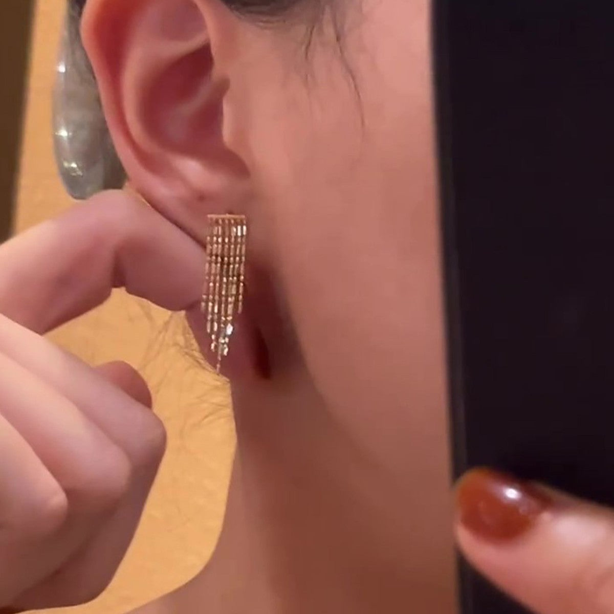 Orecchini a perno geometrici minimalisti placcati oro in metallo, con un tocco retrò francese, per donna