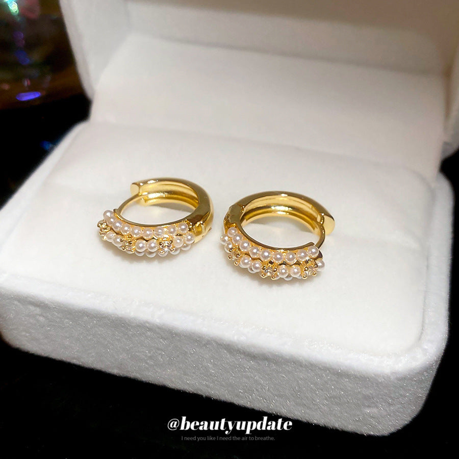 Elegantes Pendientes de Perlas Redondas Multicapa estilo Francés con Incrustaciones de Circones para Mujer