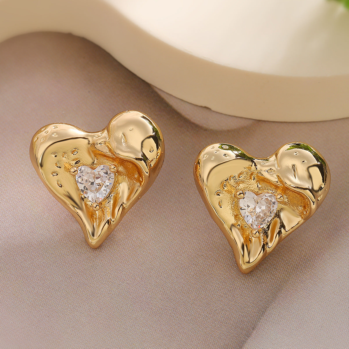 Orecchini a Cuore Minimalisti in Rame con Placcatura in Oro Vero e Zirconi Micro-Pavé per Donna