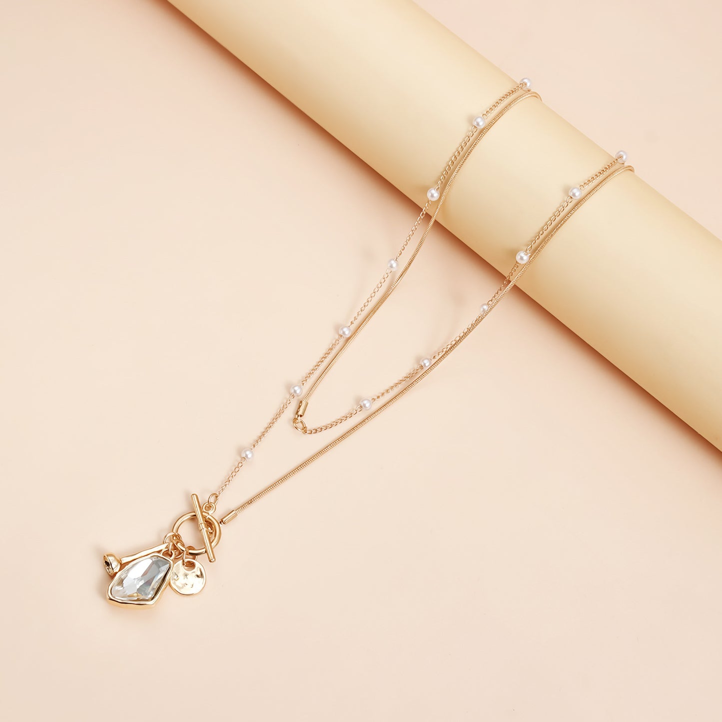 Geometric Shaped Transparent Faceted Glass Pendant Necklace for Women with Alloy Base and Electroplated Finish, Delicate Clavicle Chain with OT Clasp