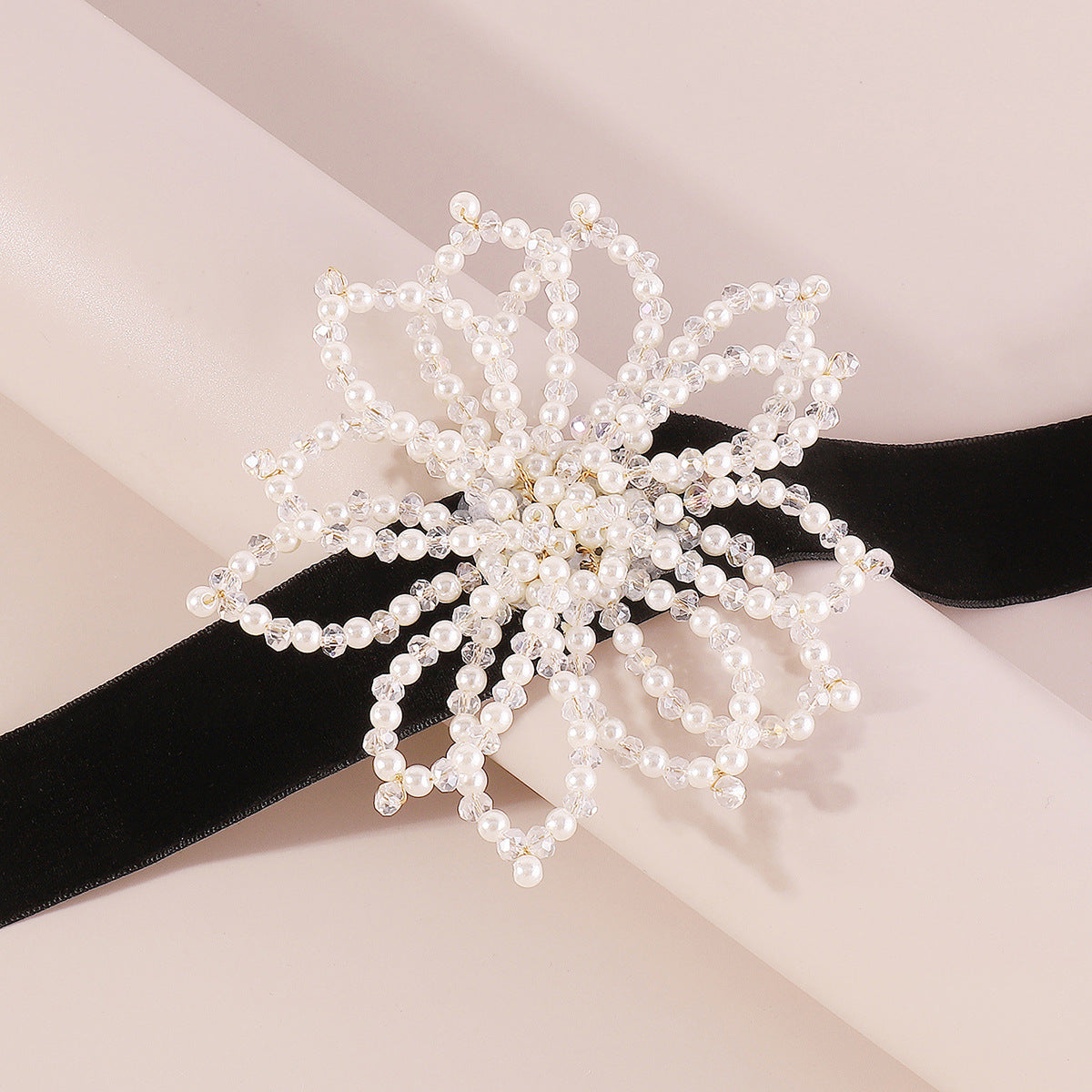 Sweet and Edgy Floral and Geometric Velvet-Coated Faux Pearl Choker Necklace for Women