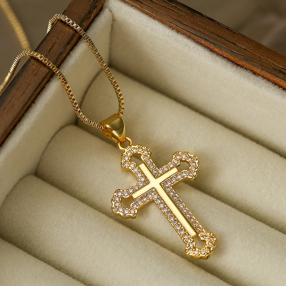 Collana con Pendente Minimalista Geometrico LOVE da Donna in Rame Placcato Oro con Intarsio di Zirconi
