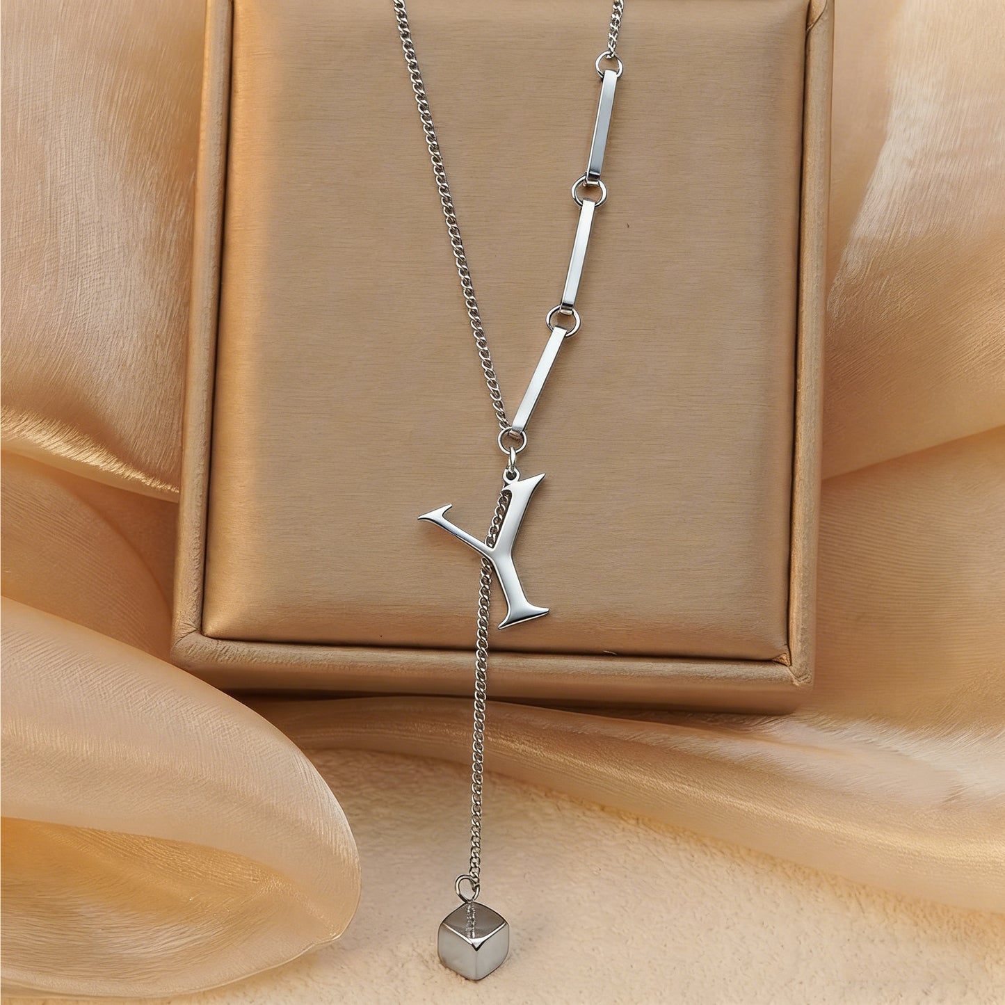Luxury Polished Letter Titanium Steel Pendant Necklace Stainless Steel Chain for Women