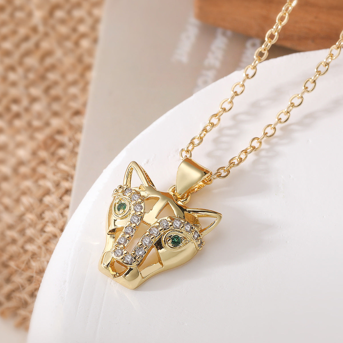 Vintage Hip-hop Gold Plated Brass Leopard Head Pendant Necklace with Cubic Zirconia for Women