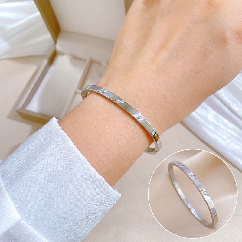Vintage Minimalist Ethnic Shell Titanium Steel Bracelet