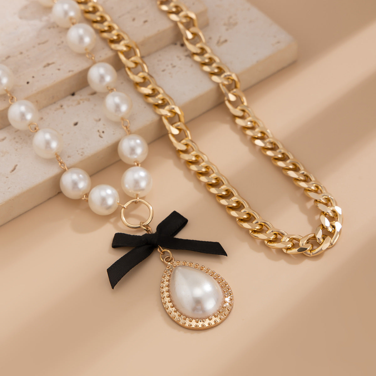 Luxury Elegant Geometric Teardrop Pearl Pendant Alloy Plated Multi-layer Necklace for Women