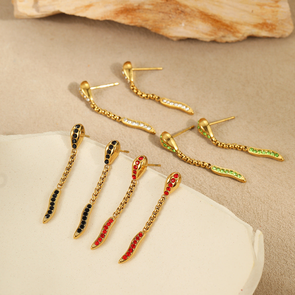 Pendientes geométricos de acero inoxidable con forma de serpiente a la moda para mujer con incrustaciones de diamantes de imitación y chapado en oro
