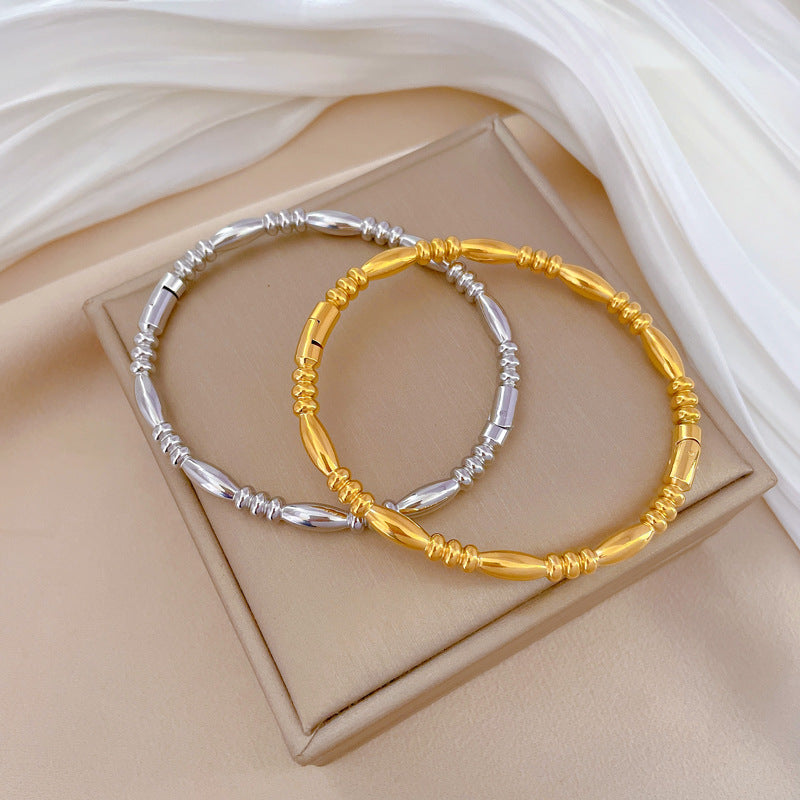 Pulsera Zen Minimalista de Acero de Titanio con Acabado Chapado para Mujer y Hombre