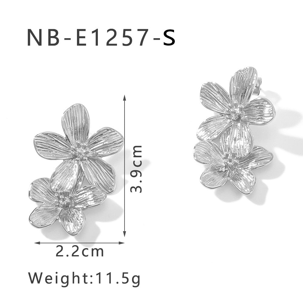 Orecchini pendenti con fiore e nappa in acciaio inossidabile placcato oro 18 carati, stile vintage francese