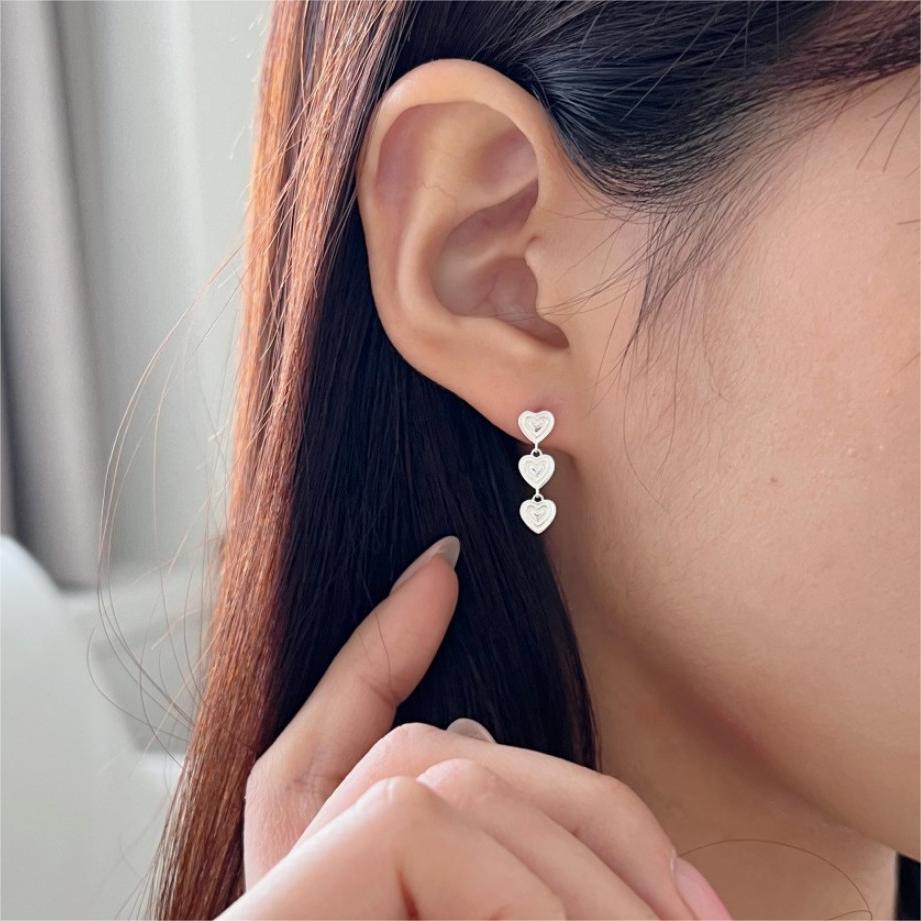 Orecchini a perno da donna minimalisti a forma di cuore in argento sterling 925 placcato oro