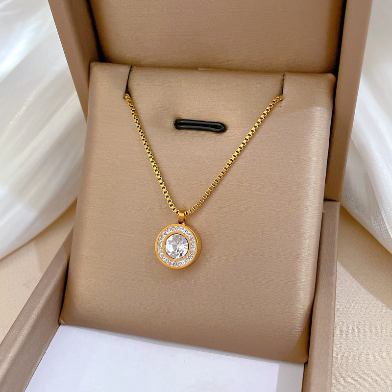 Collana Minimalista Geometrica in Acciaio Titanio Placcato per Uomo e Donna Stile Fresco e Dolce