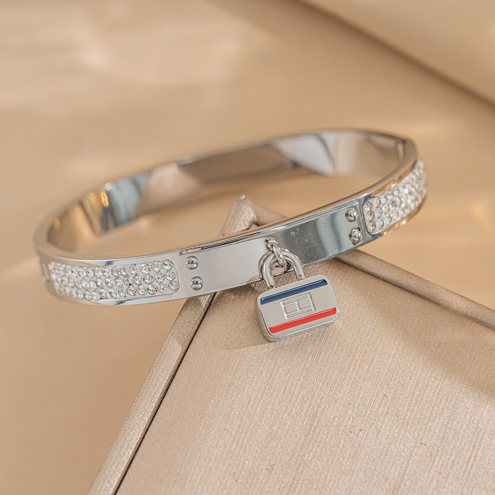 Bracciale Ovale Minimalista in Acciaio Titanio con Finitura Galvanica per Donna e Uomo
