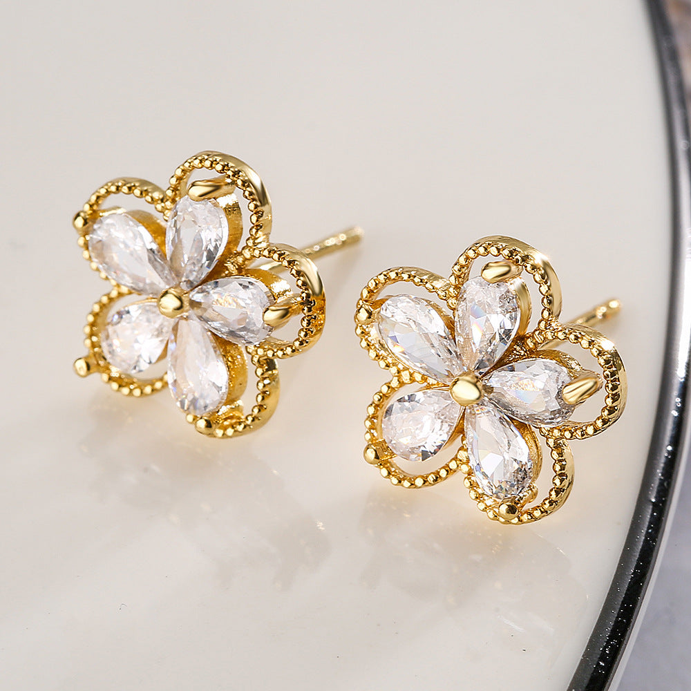 Orecchini Eleganti da Donna in Rame a Forma di Fiore e Farfalla con Zirconia Micro-Pavé