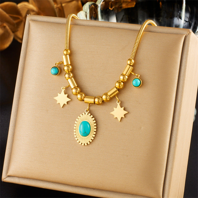 Collar con colgante de mariposa, corazón y estrella de perlas de estilo étnico vintage en acero inoxidable con incrustaciones de diamantes de imitación y acabado chapado