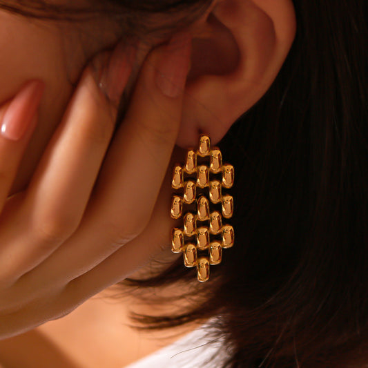 Aretes minimalistas geométricos de acero inoxidable huecos con acabado chapado en oro de 18 quilates al vacío para mujer