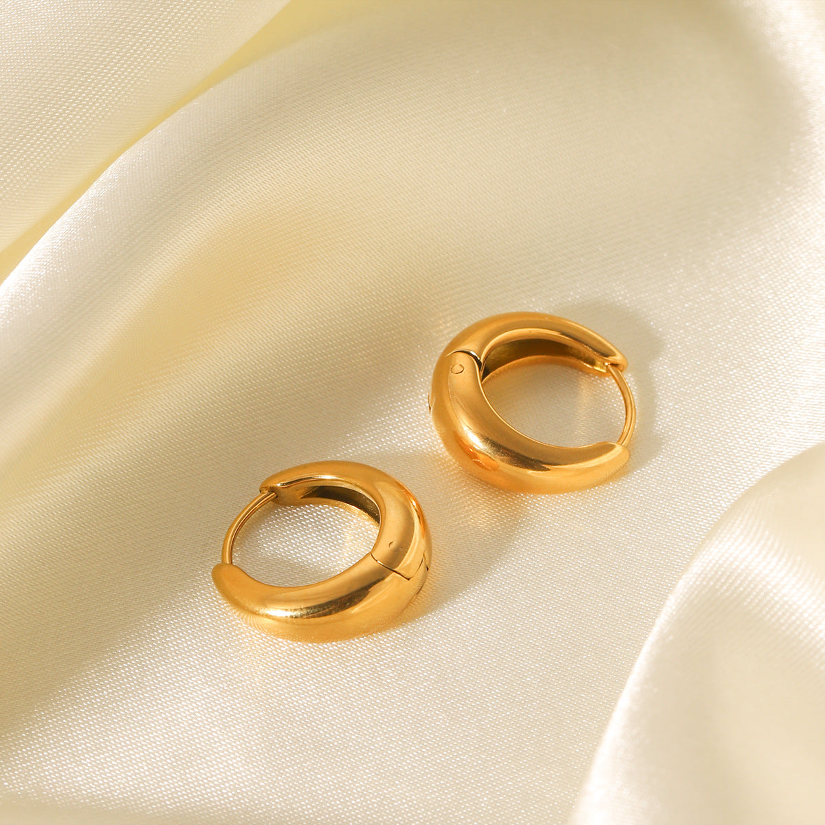 Minimalist 18K Gold Plated Stainless Steel U-Shaped Geometric Hoop Earrings for Women