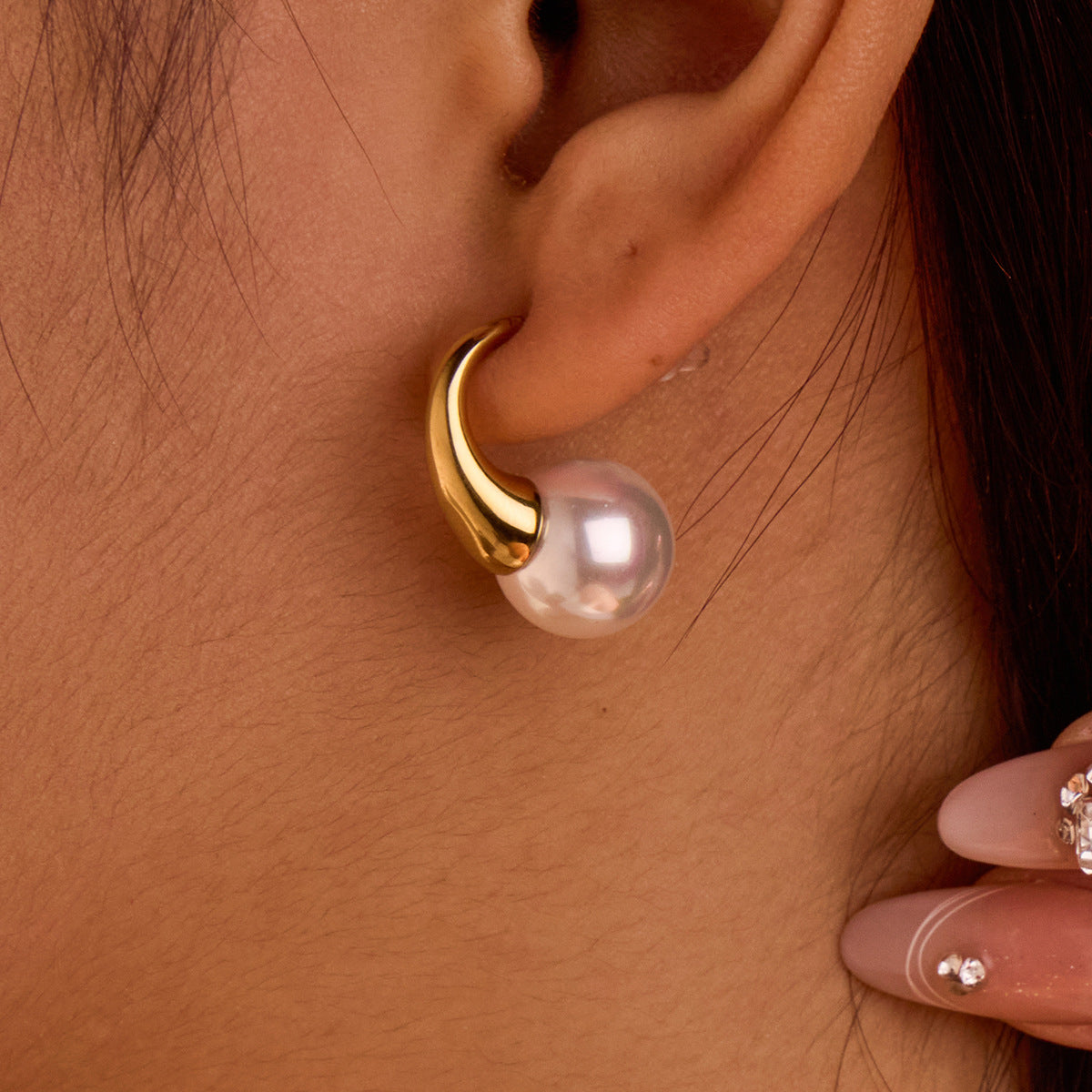 Orecchini Eleganti da Donna in Acciaio Inossidabile Stile Perla con Finitura Placcata, Minimalisti per Ufficio