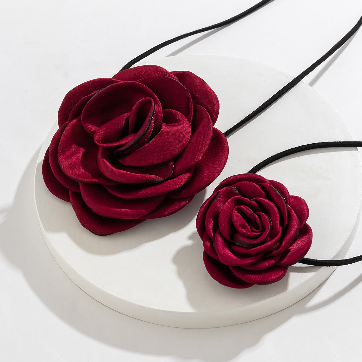 Floral Choker Necklace Set with 3D Rose and Camellia Design for Women, Fabric Band with Satin Finish, Geometric Floral Pattern