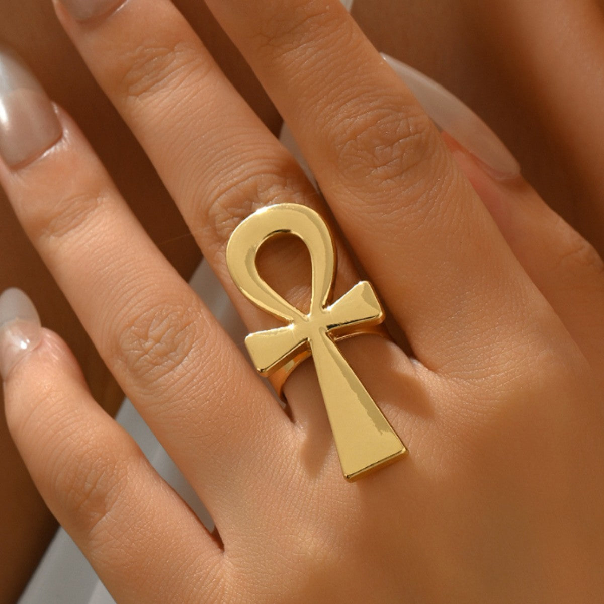 Anello Aperto Minimalista a Croce Geometrica da Donna in Rame con Finitura Placcata