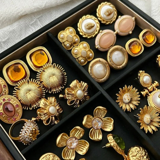 Pendientes colgantes de metal con acabado chapado, diseño floral geométrico de corazón, estilo vintage chic para mujer