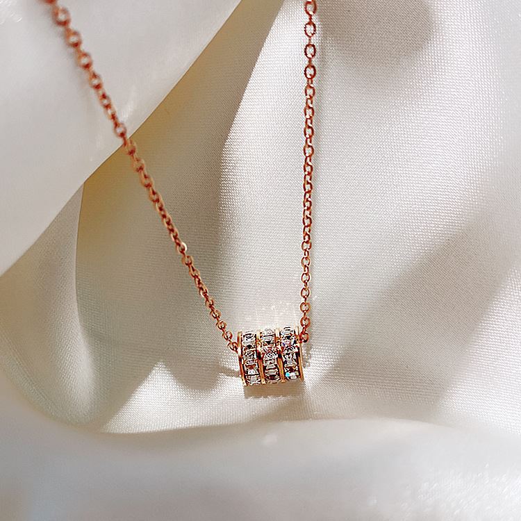 Minimalist Titanium Steel Plated 18K Gold Silver Rose Gold Clavicle Necklace with Irregular Shape Design