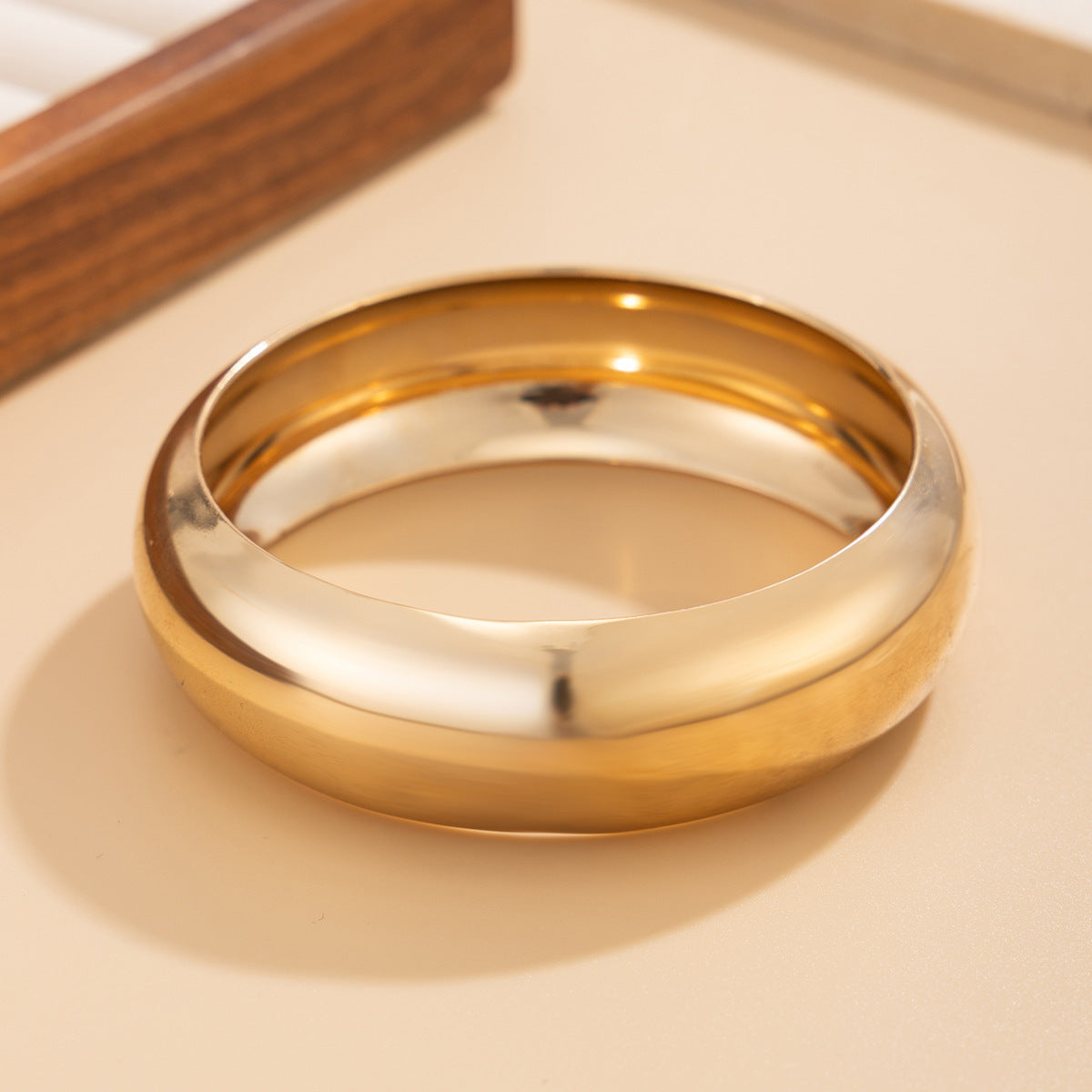 Exaggerated Hip-hop Geometric Round Plated Iron Cuff Bracelet