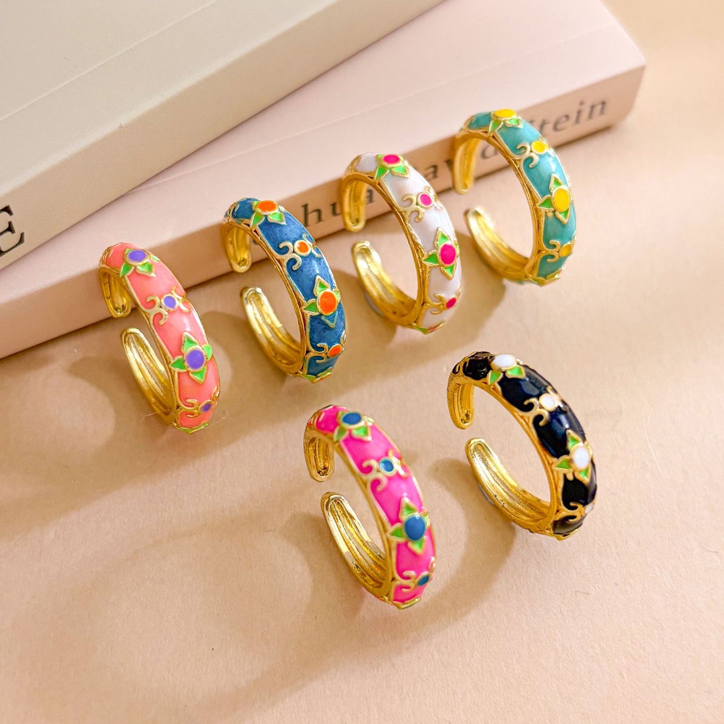 Sweet Vintage Enamel Floral Heart Gold Plated Brass Ring for Women