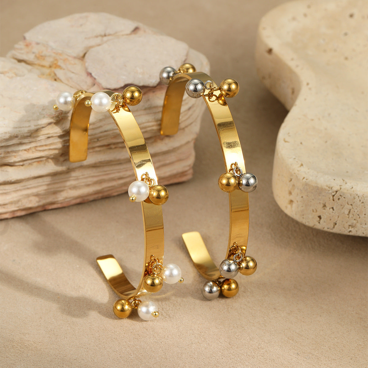 Fashionable Geometric Stainless Steel Bracelet with Plated Finish for Women, Lightweight Luxe Pearl-Inspired Design, Hypoallergenic and Fade-Resistant