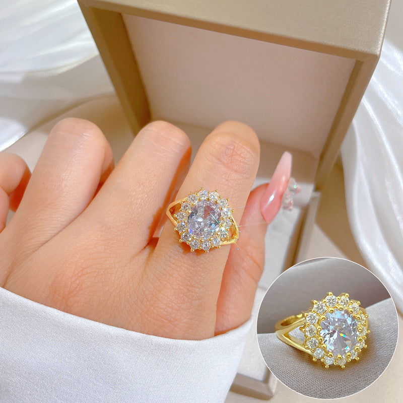 Minimalist Sweet Geometric Round Brass Plated Rhinestone Ring for Women and Men