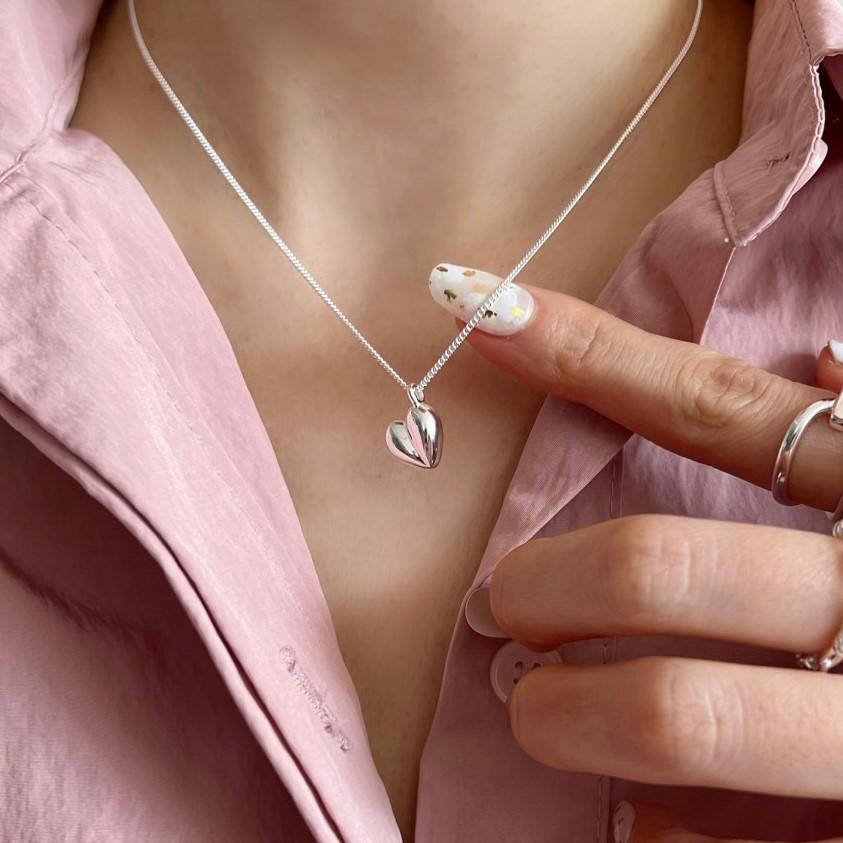 Minimalist Heart-Shaped 925 Sterling Silver Pendant Necklace with Gold Plating on Beaded Chain