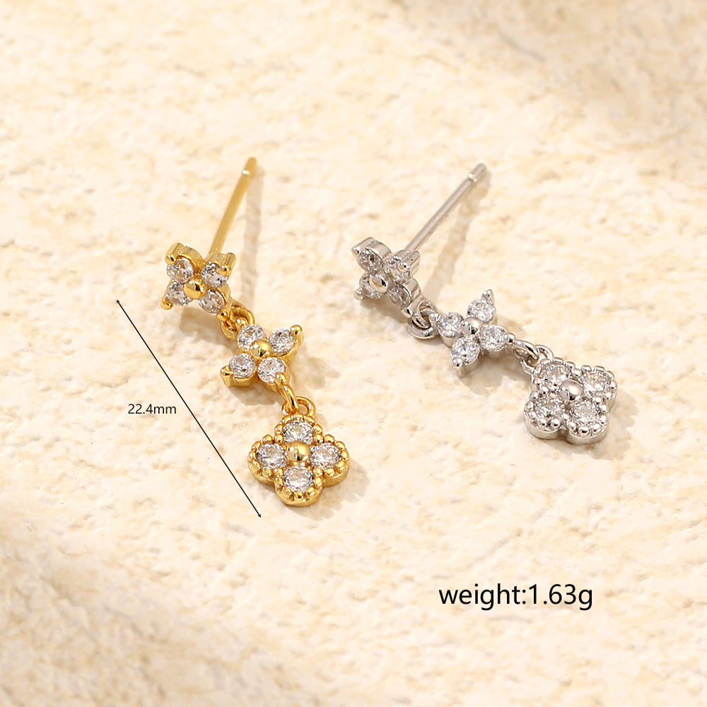Orecchini a perno con pianta floreale in argento sterling 925 con intarsio in zirconi cubici per donna