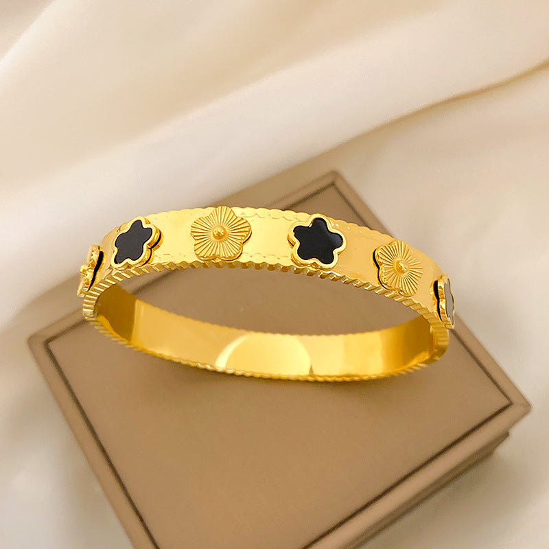 Five-Color Brushed Geometric Clover 18K Gold Plated Titanium Steel Open Cuff Bracelet for Women