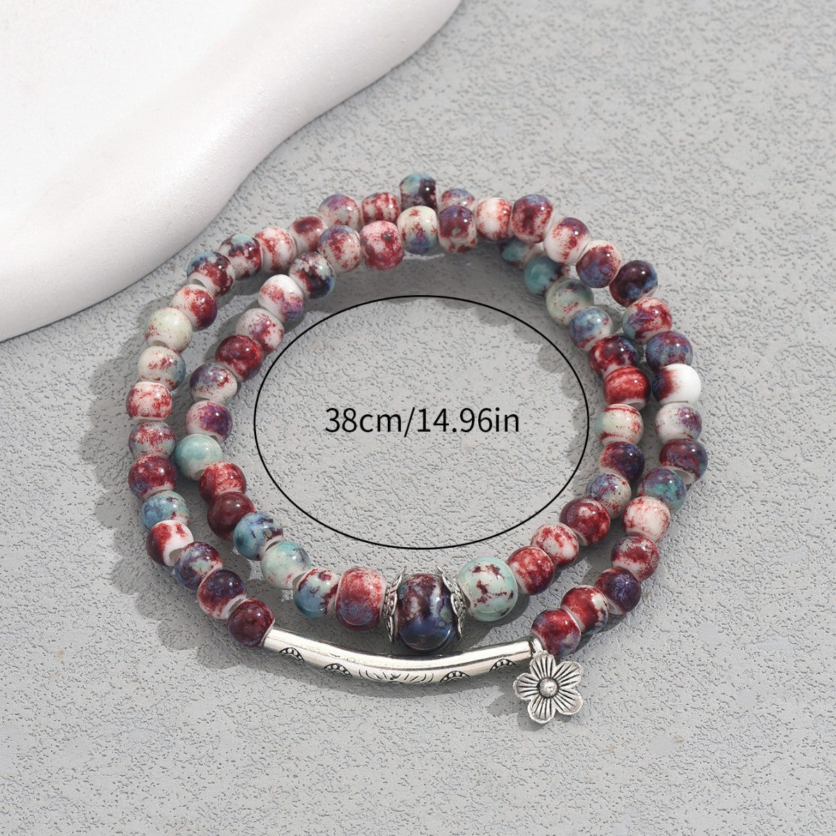 Bracciale floreale vintage da donna con perline di vetro e finitura placcata, accessorio di moda per tutti i giorni