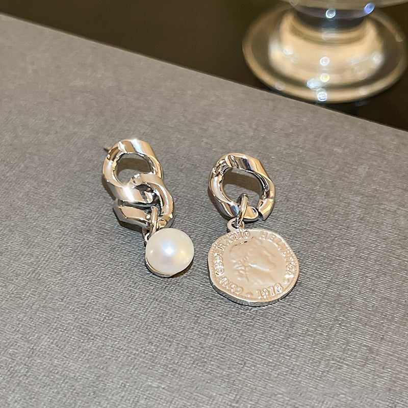 Eleganti Orecchini a Perno da Donna in Stile Francese Vintage con Zirconi Geometrici e Perle Imitazione