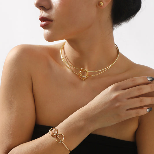 Minimalist Geometric Metal Choker Necklace Set with Polished Finish for Women