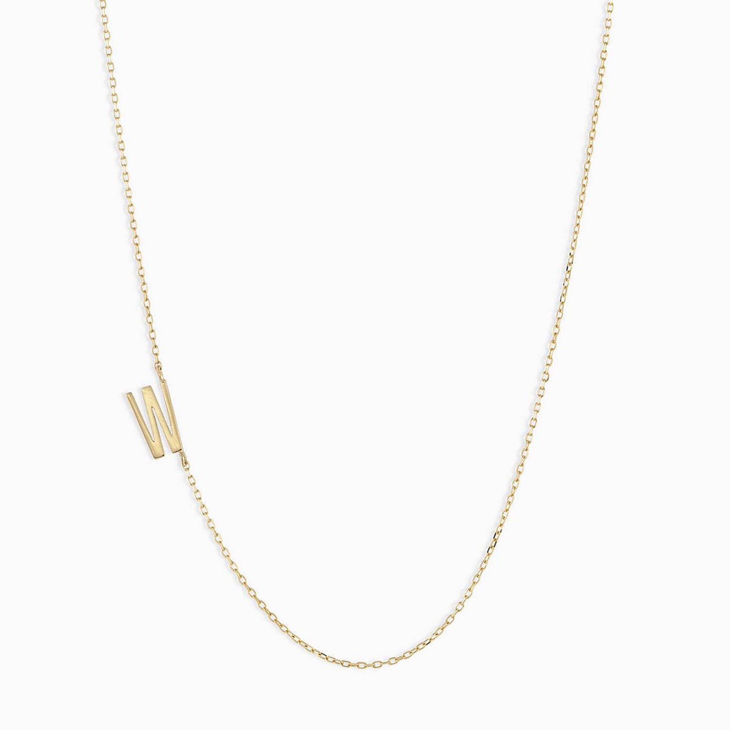 Collana con ciondolo a lettera maiuscola minimalista in acciaio inossidabile da donna con catena a maglie e finitura placcata