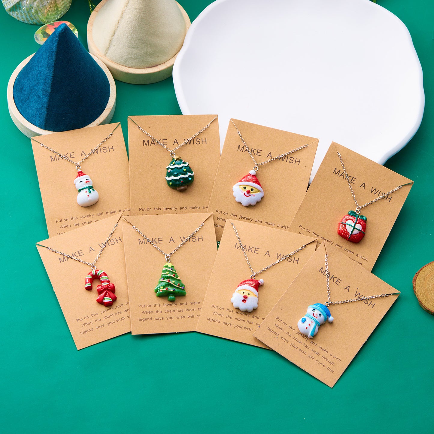 Collana con ciondolo a pupazzo di neve in resina stile OL, elementi natalizi, fiocco di neve, campana, scatola regalo di Babbo Natale, per donna