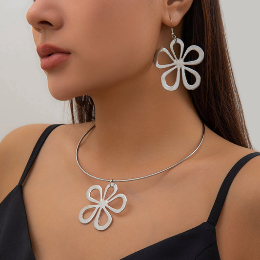 Vintage Floral Hollow Out Alloy Pendant Plated Necklace with Black Cord for Women
