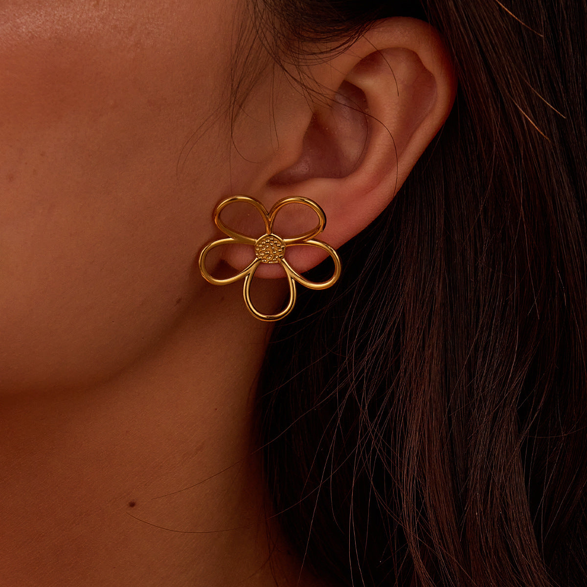 Orecchini da donna in acciaio inossidabile placcati oro 18 carati con motivi floreali e geometrici di tendenza