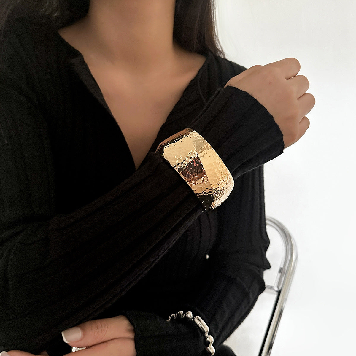 Elegant Oval Beaded Plated Alloy Wide Cuff Bracelet Set