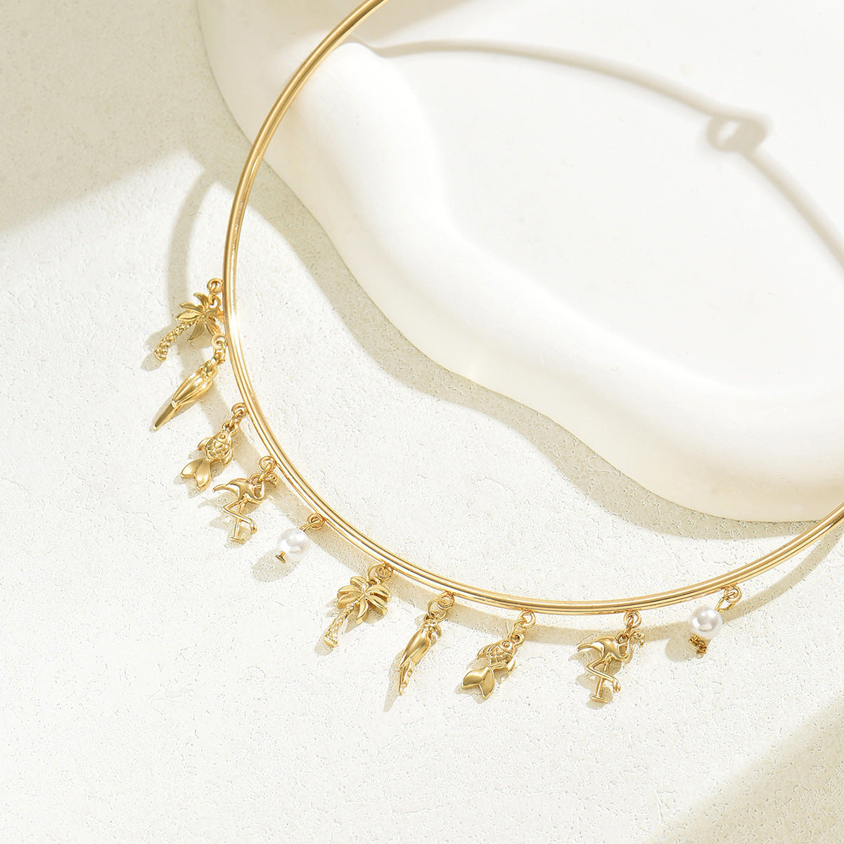 Collana con Ciondolo a Forma di Fenicottero Geometrico Minimalista e Palma da Donna con Intarsio in Perla in Lega di Zinco