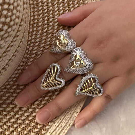 Anillo de cobre chapado en oro personalizado con forma de corazón hueco para mujer