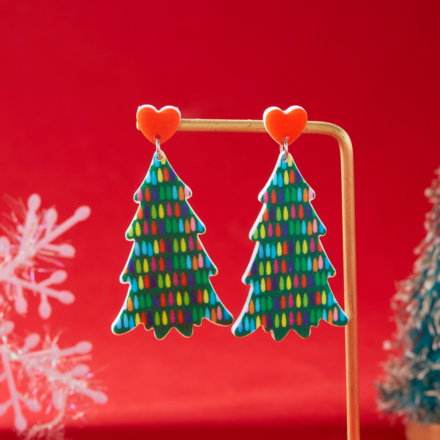 Orecchini natalizi in acrilico a forma di albero di Natale con motivi di Babbo Natale e fiocchi di neve per donna