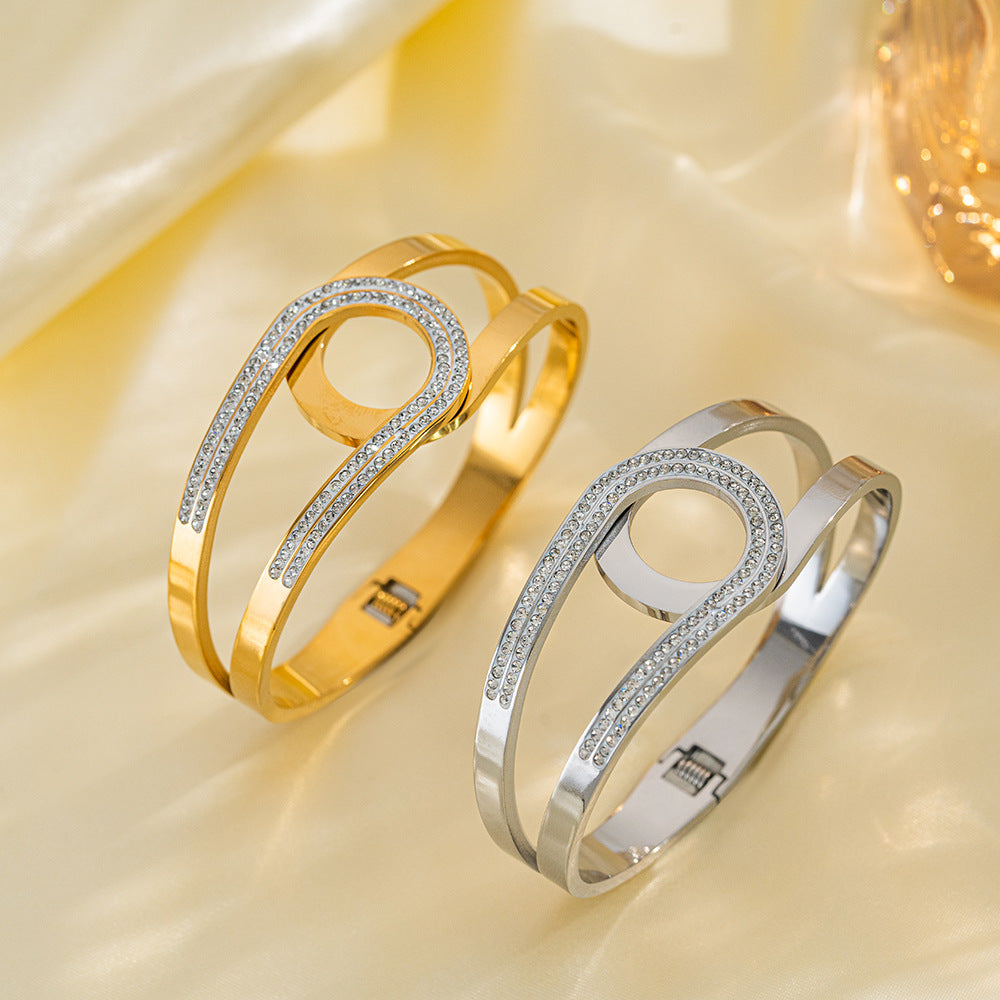 Bracciale minimalista di lusso in acciaio al titanio da donna con placcatura in oro, design geometrico ovale, anallergico, resistente allo sbiadimento