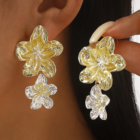 Pendientes de aleación con diseño floral geométrico de inspiración vintage y acabado chapado para mujer
