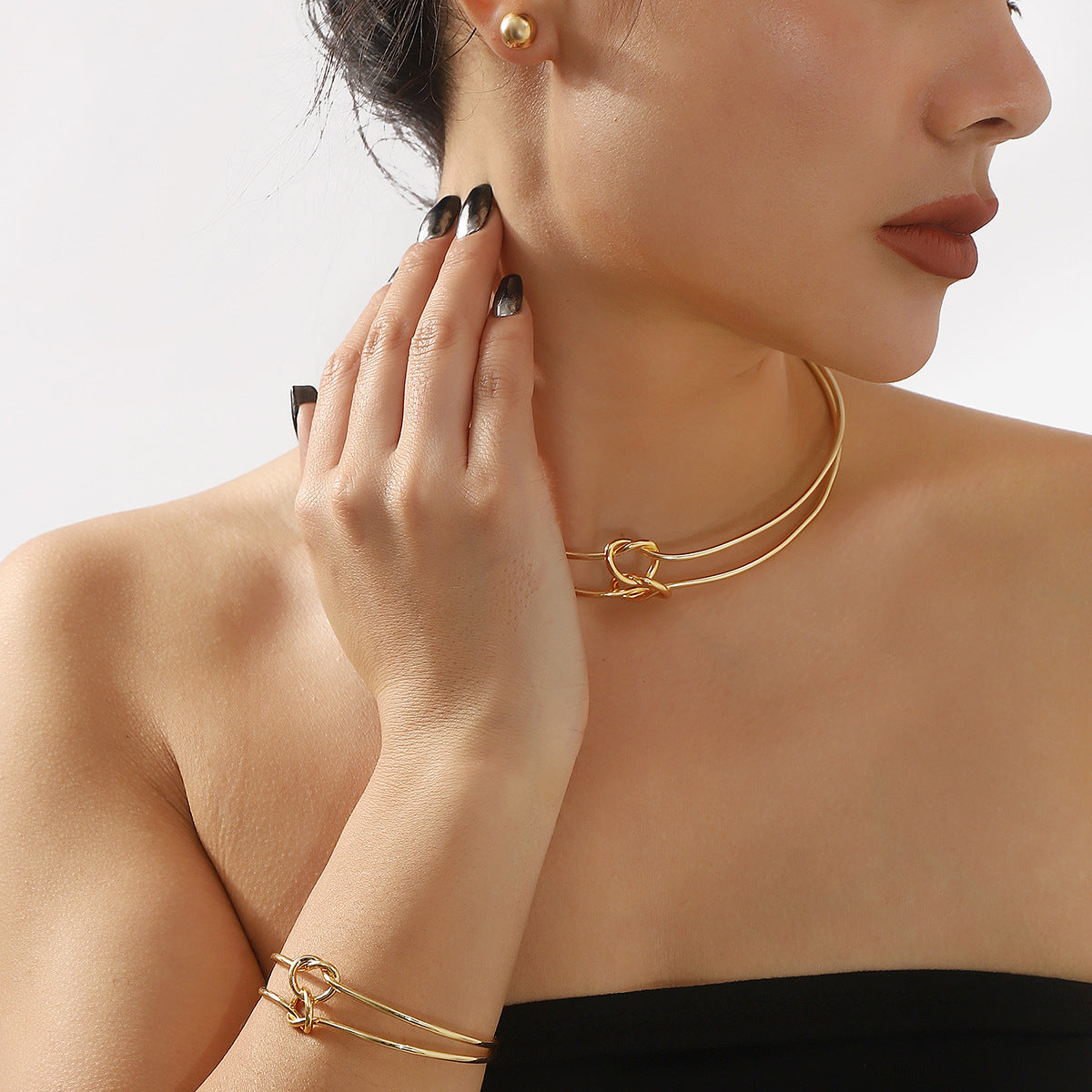 Set di collana girocollo da donna in ferro geometrico circolare in stile punk con finitura galvanizzata