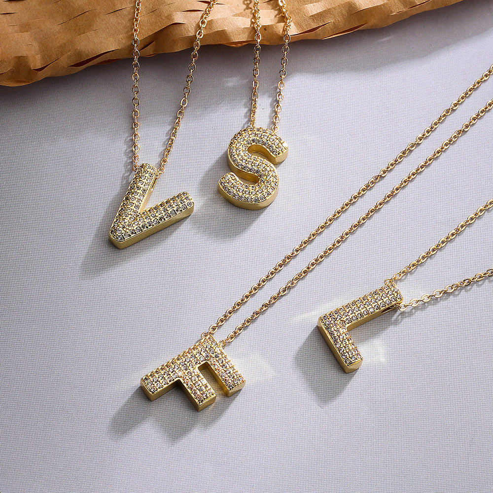 Collana con Pendente a Lettera Geometrica Minimalista da Donna in Rame con Zirconi Cubici