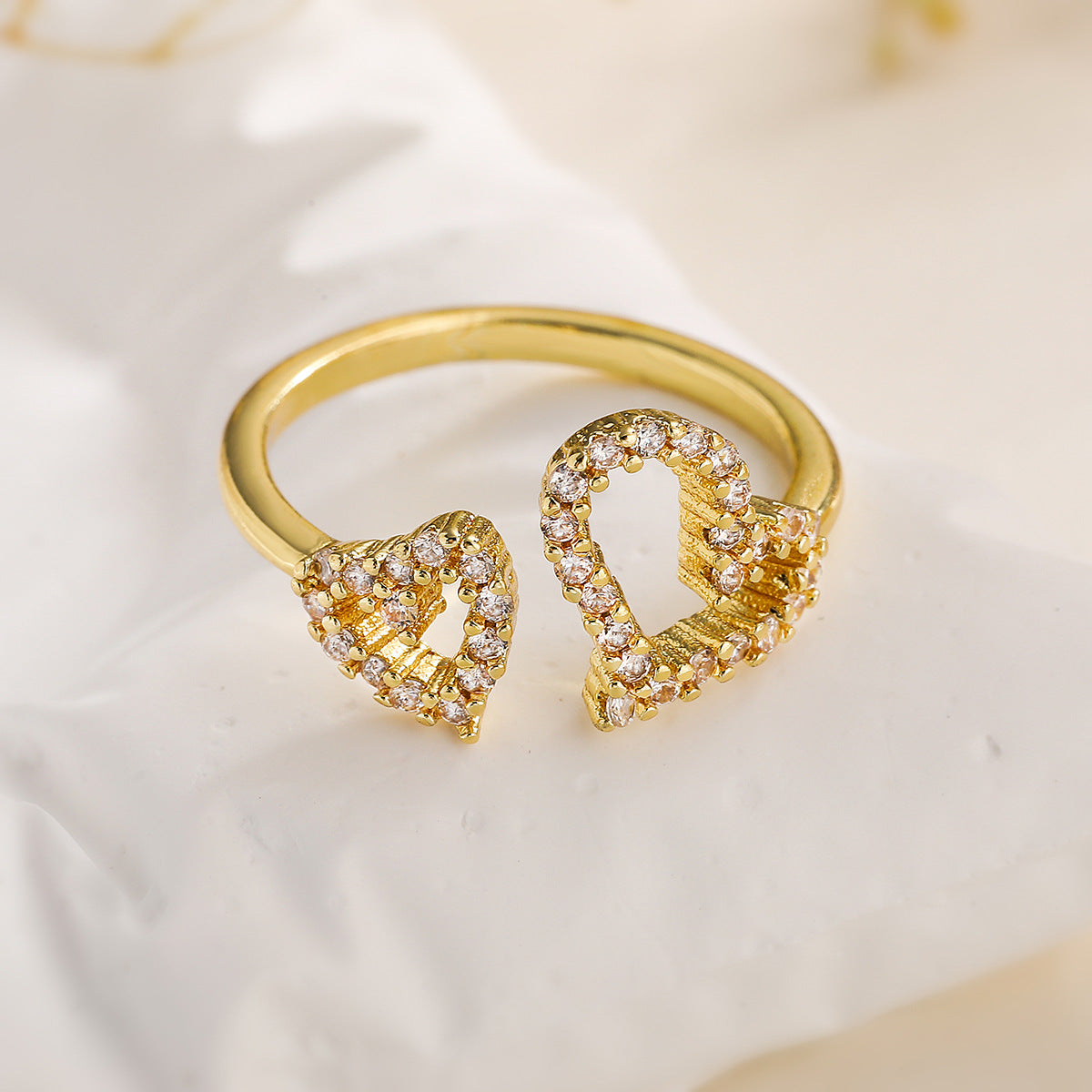 Minimalist Irregular Geometric Hollow Heart Women's Copper Ring with Micro-Pavé Zirconia