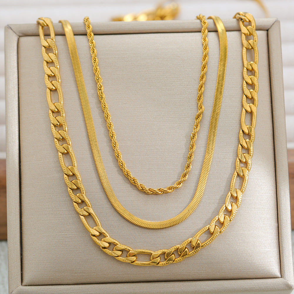 Collana Minimalista da Donna a Tre Strati in Acciaio al Titanio Placcato Oro per Clavicole